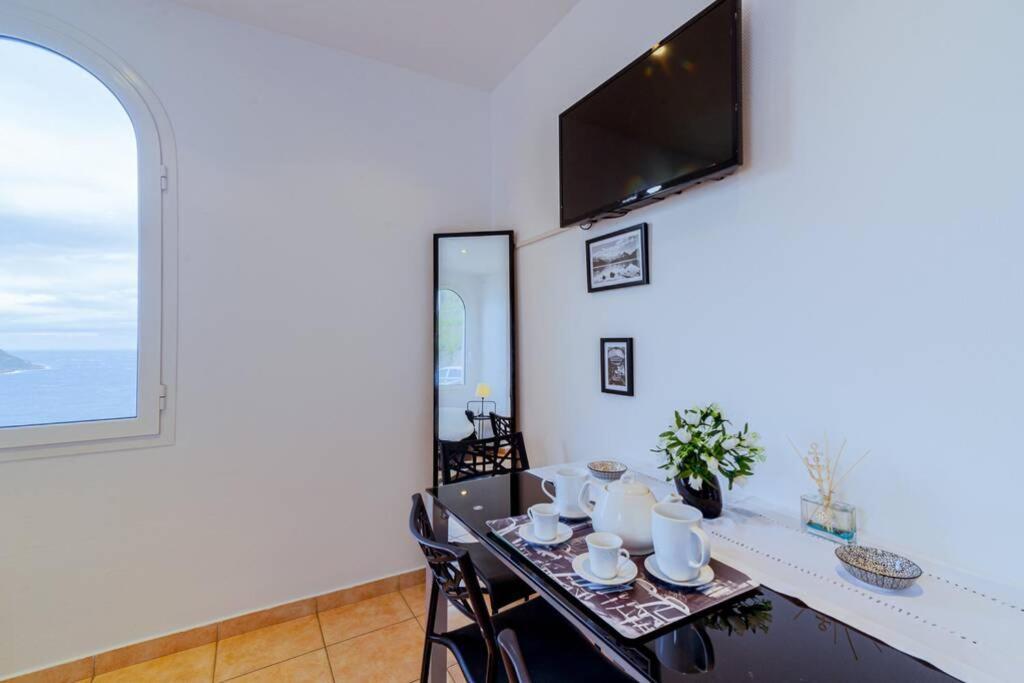 Brand New Studio, Sea View, Aircon, Wifi Apartment