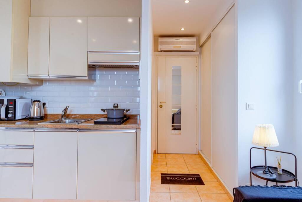 Brand New Studio, Sea View, Aircon, Wifi Roquebrune-Cap-Martin